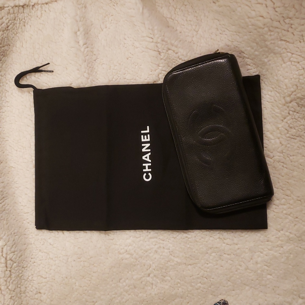 Black Zipper Wallet - Picture 14 of 15